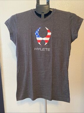 Hylete Heather Charcoal Slim Fit Tee with American Flag Logo Large